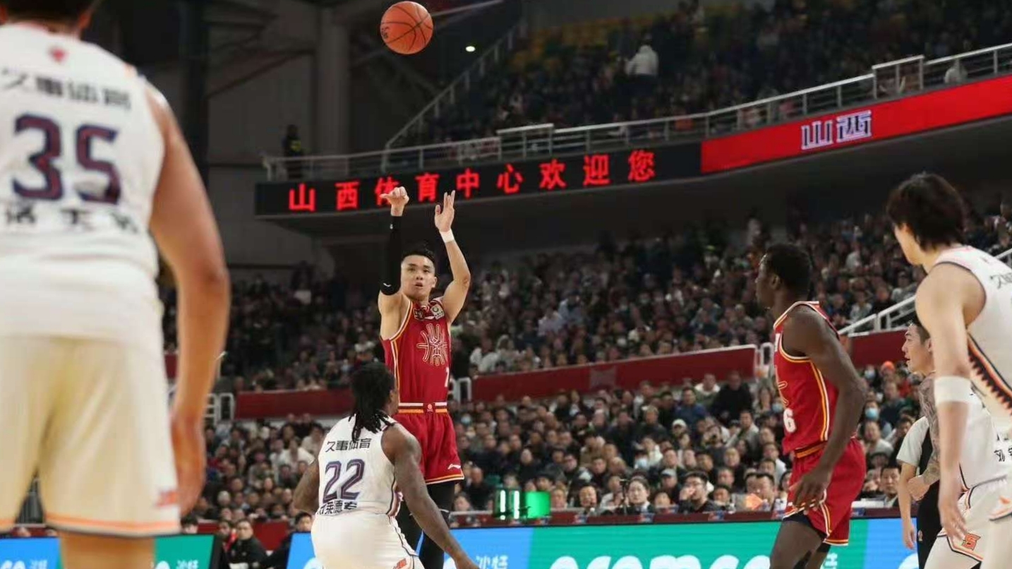 辽宁男篮神来之笔，赛场上演大逆转